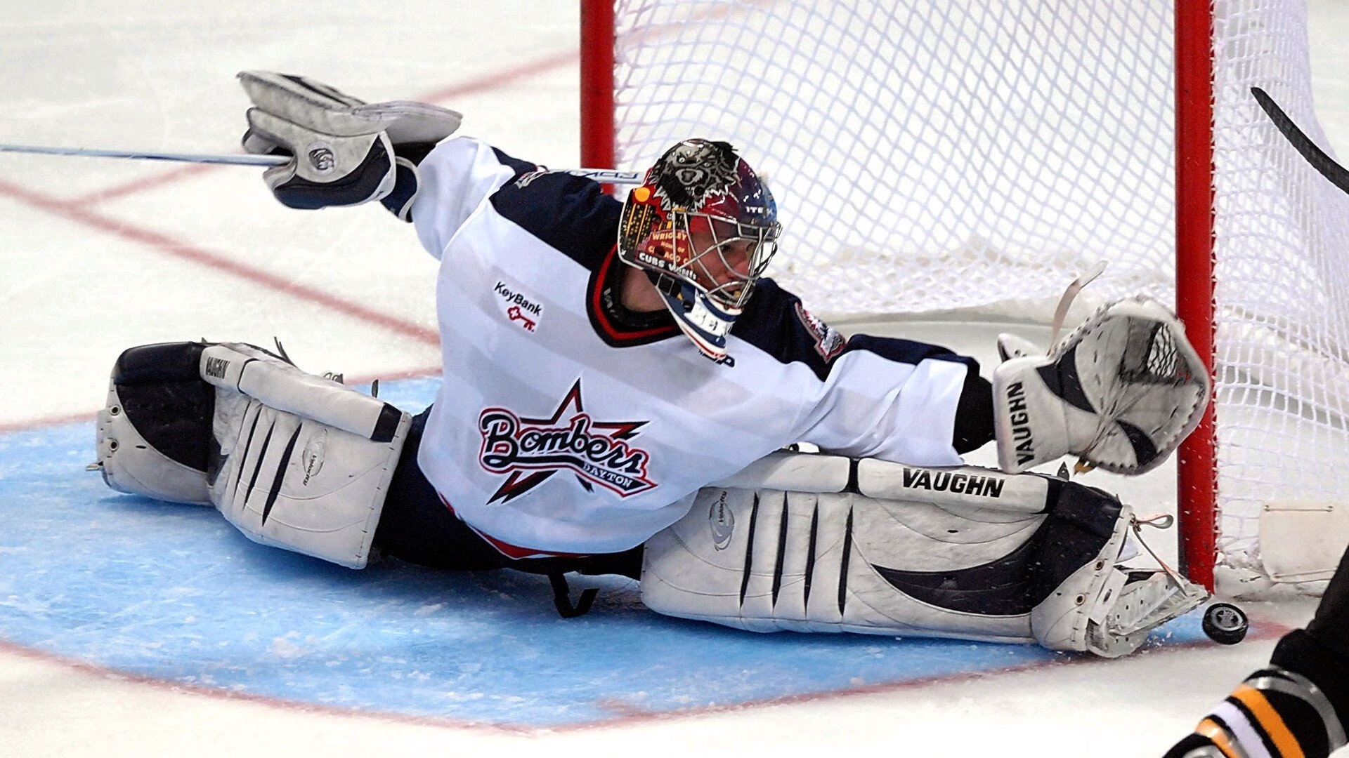 开云下载-英超：曼城4-1大胜沃特福德，哈兰德梅开二度，反超榜首，英超第4轮_曼城5球狂胜利物浦 曼联连胜终结无碍领跑